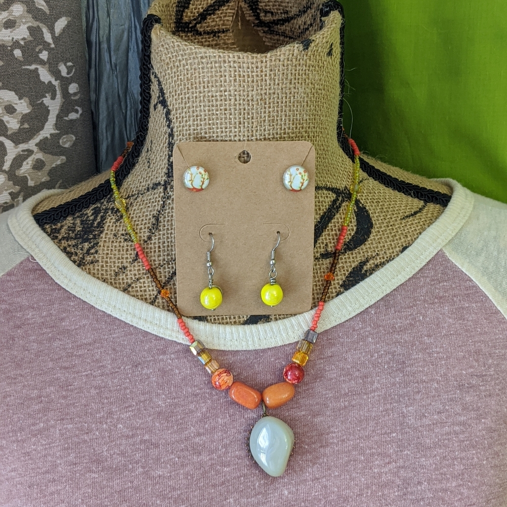 Jewelry - Picture 3 of 7